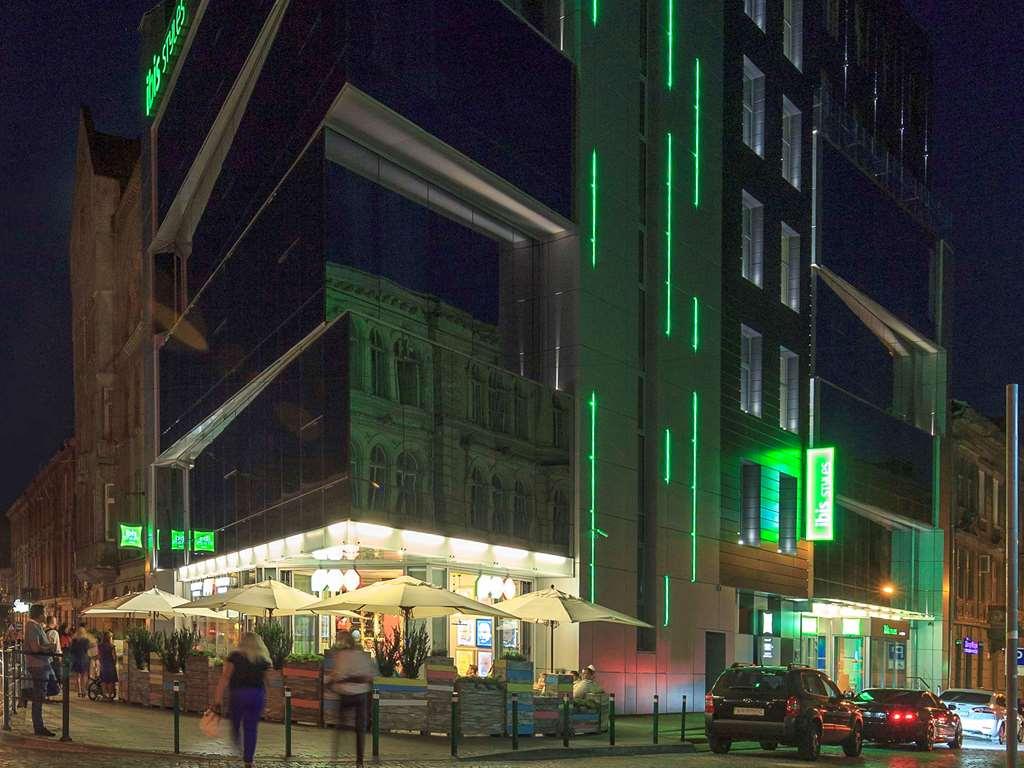 ホテル イビス スタイルズ リヴィフ センター リヴィウ エクステリア 写真